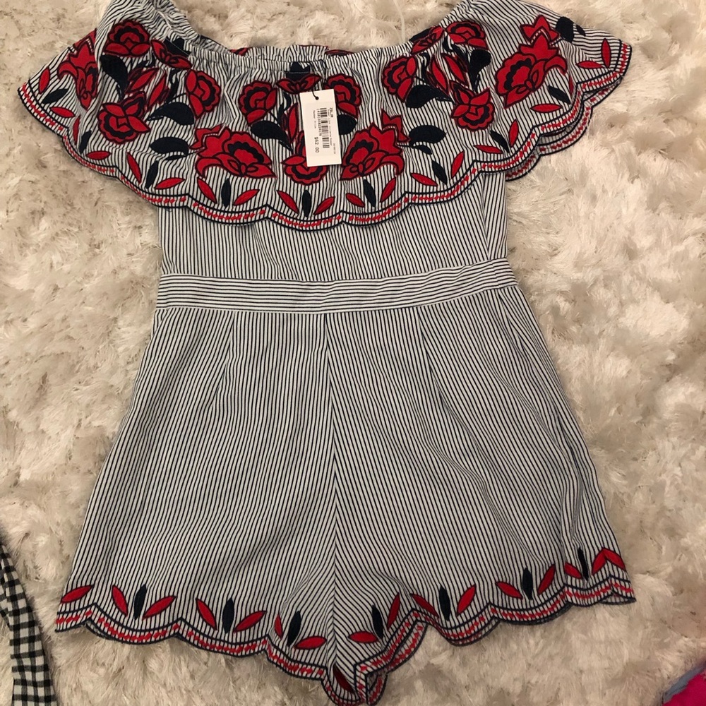 SUGAR LIPS WOMENS ROMPER SIZE SMALL New with tags